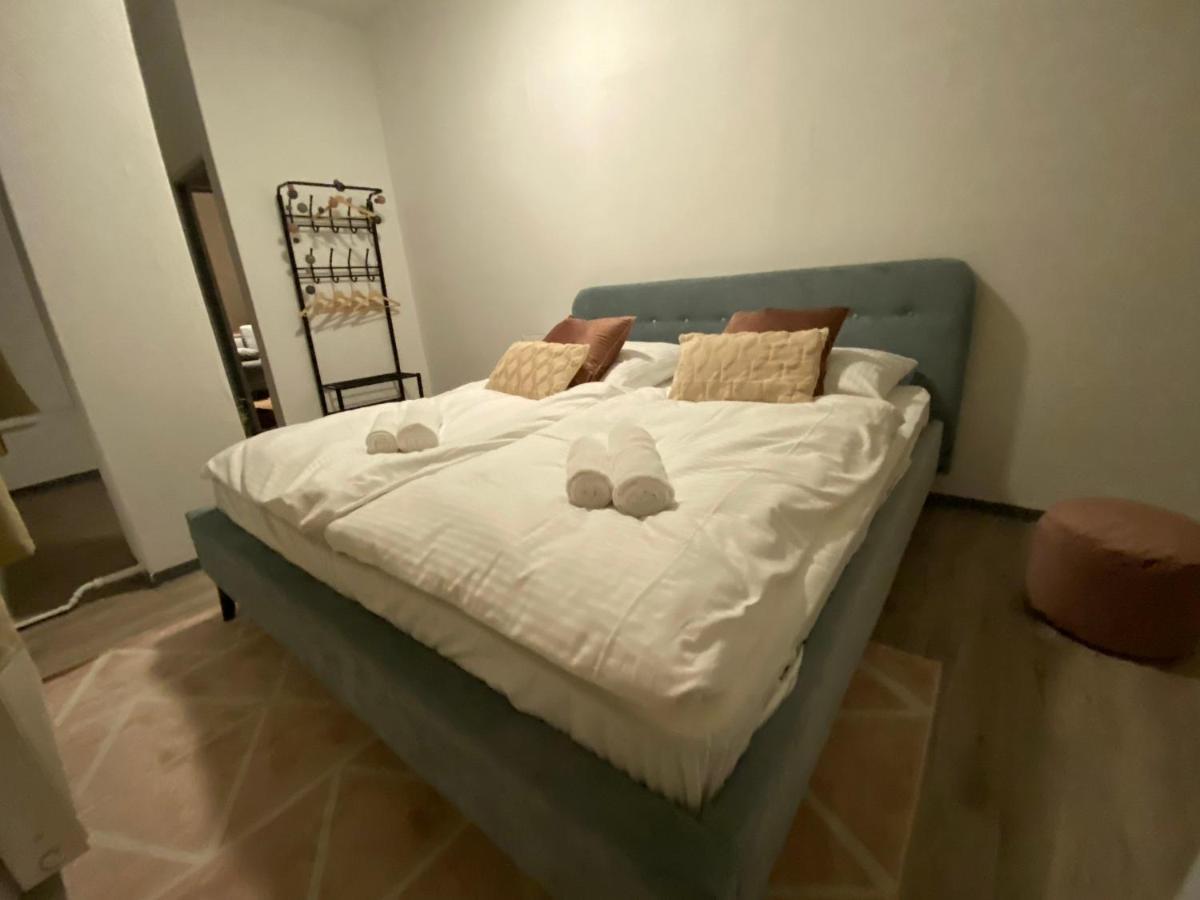 Urbansuites - Modern & Zentral In Der City - Dein Zuhause In 슈투트가르트 외부 사진