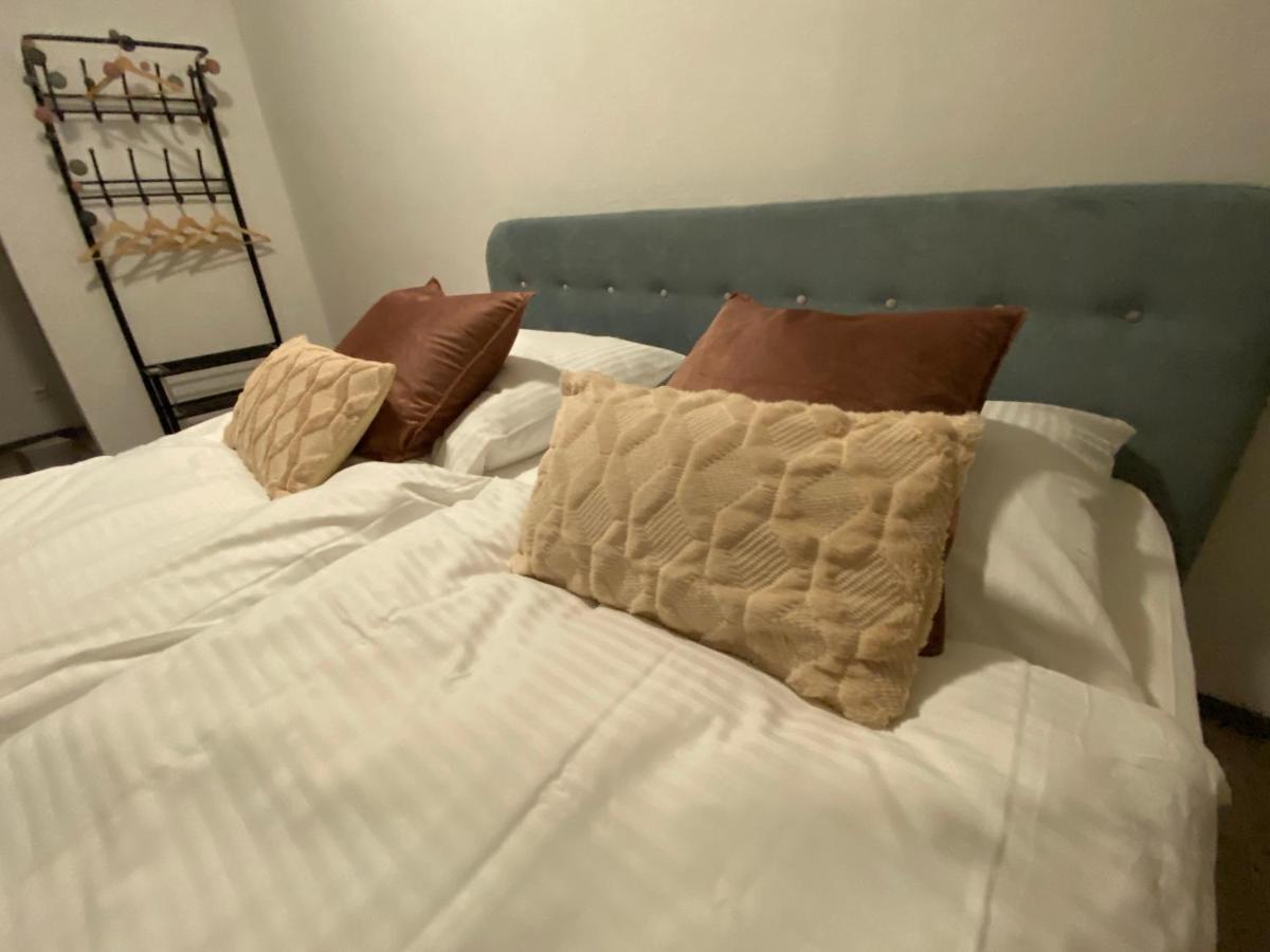 Urbansuites - Modern & Zentral In Der City - Dein Zuhause In 슈투트가르트 외부 사진
